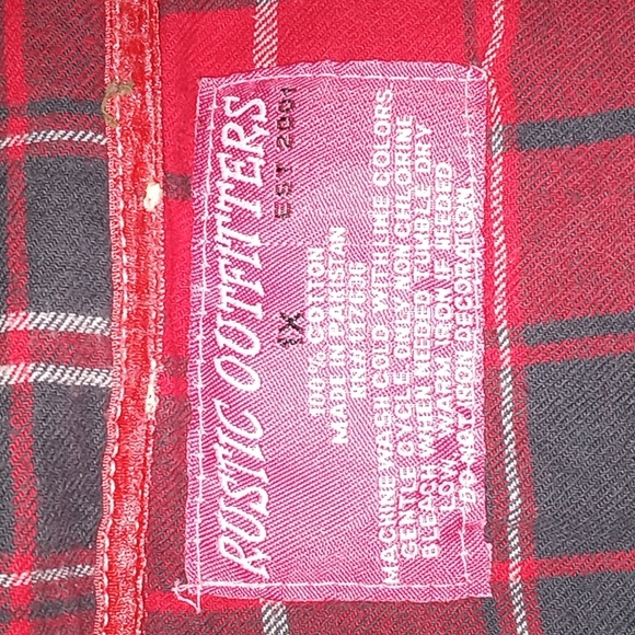 Women's Plaid Button Up Shirt - Picture 2 of 5